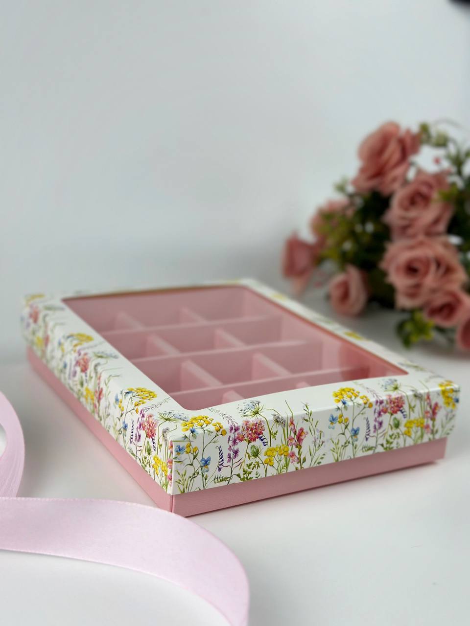 Упаковка под 12 конфет "Первые цветы" — изображение 3